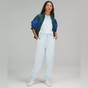 *NWT* Lululemon Scuba High Rise Jogger, Powder Blue, Size 6